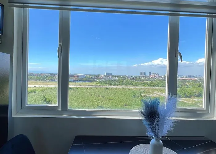 1-br In Parañaque Near Naia Airport Manila